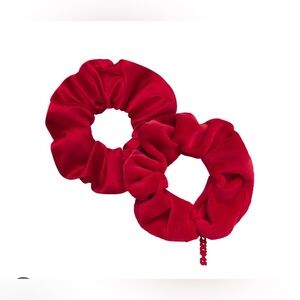 SKIMS SATIN AND VELOUR SCRUNCHIE 2 PACK Cranberry HD-SRN-7904W  Hair Accessories